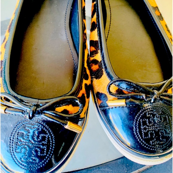 Tory Burch Cheetah Flats - Picture 1 of 7